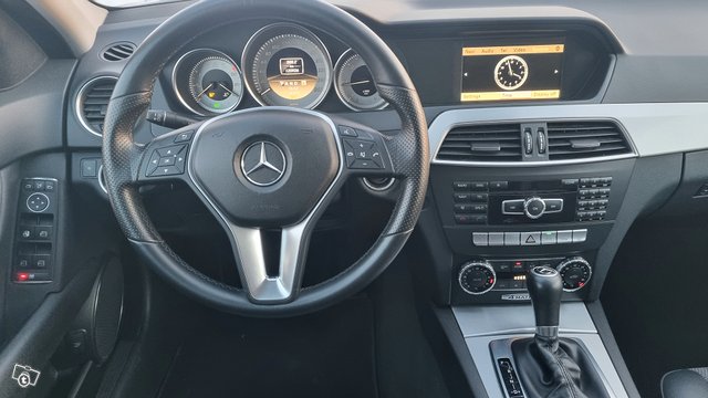 Mercedes-Benz C 250 16
