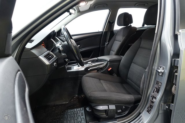 BMW 520 8
