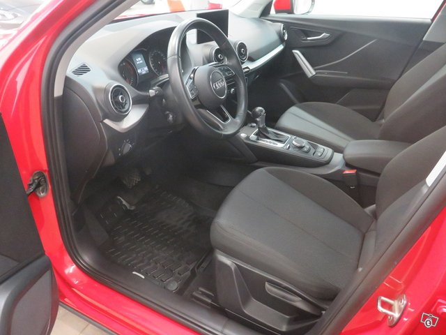 Audi Q2 4