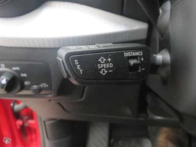 Audi Q2 5