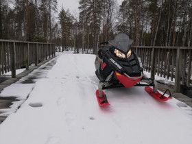 Polaris Indy Sp 600, Moottorikelkat, Moto, Kajaani, Tori.fi Polaris Indy Sp 600, Moottorikelkat, Moto, Kajaani, Tori.fi