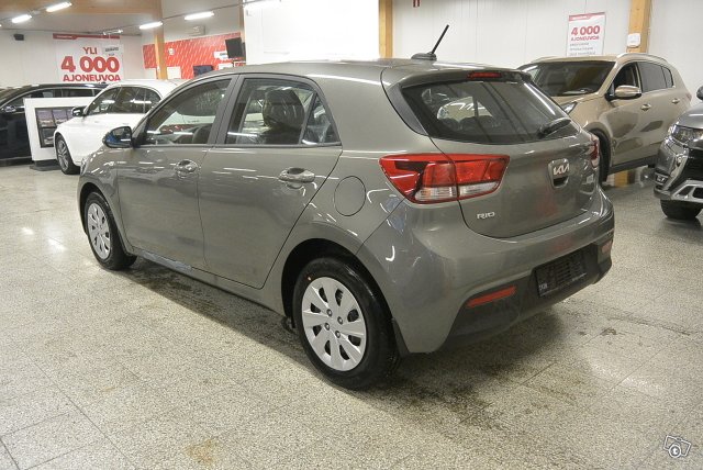 Kia RIO 4