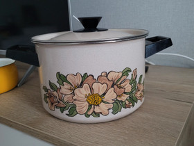 Kaunis retro kattila!, Keittiövälineet, Keittiötarvikkeet ja astiat, Ulvila, Tori.fi Kaunis retro kattila!, Keittiövälineet, Keittiötarvikkeet ja astiat, Ulvila, Tori.fi