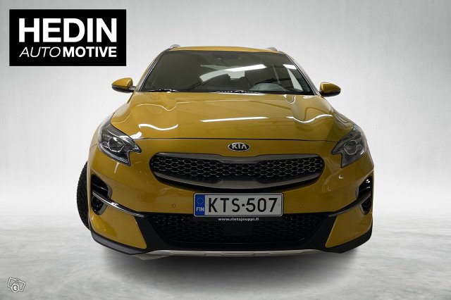 KIA XCeed 4