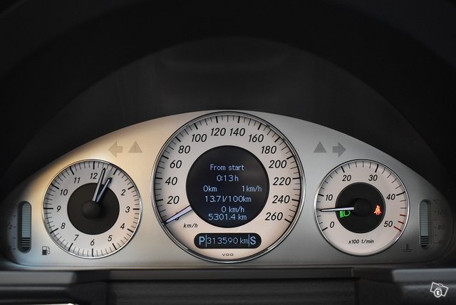 Mercedes-Benz E 16