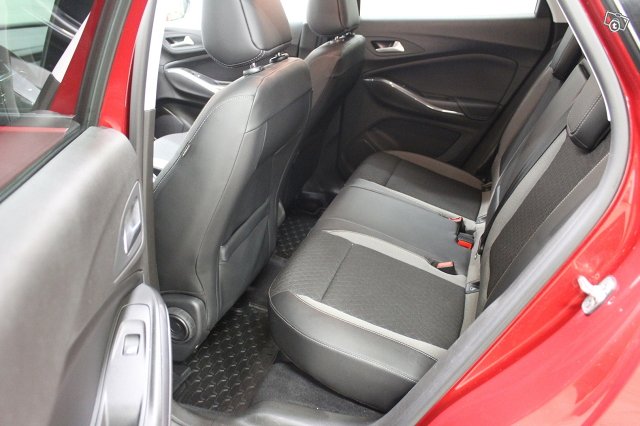 OPEL GRANDLAND X 11