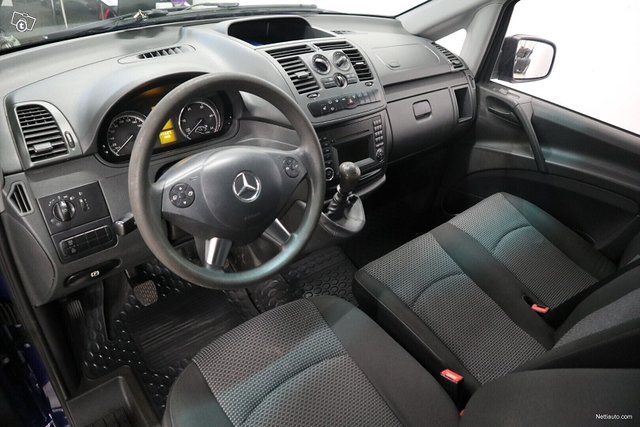 Mercedes-Benz Vito 12