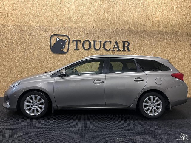 Toyota Auris 2