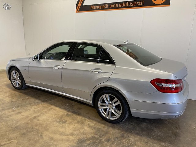 Mercedes-Benz E 9