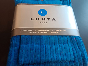 Luhta Home pyyhesetti, Terveyslaitteet ja hygieniatarvikkeet, Terveys ja hyvinvointi, Seinäjoki, Tori.fi Luhta Home pyyhesetti, Terveyslaitteet ja hygieniatarvikkeet, Terveys ja hyvinvointi, Seinäjoki, Tori.fi