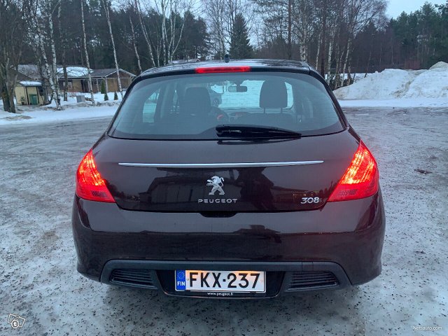 Peugeot 308 4