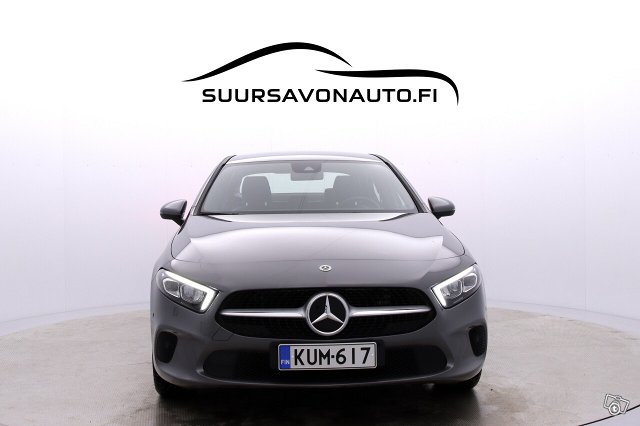 Mercedes-Benz A 8