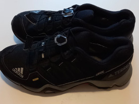 Adidas lenkkarit koko 36 1/3, Ulkoilu ja retkeily, Urheilu ja ulkoilu, Seinäjoki, Tori.fi Adidas lenkkarit koko 36 1/3, Ulkoilu ja retkeily, Urheilu ja ulkoilu, Seinäjoki, Tori.fi
