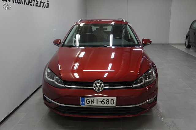 VOLKSWAGEN Golf 2