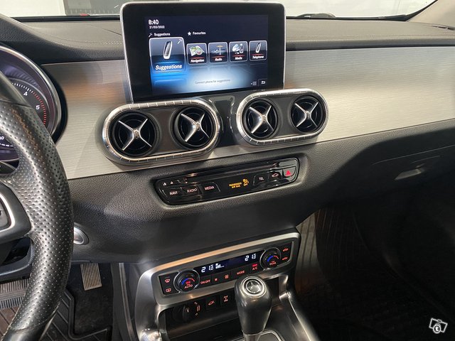 Mercedes-Benz X 13