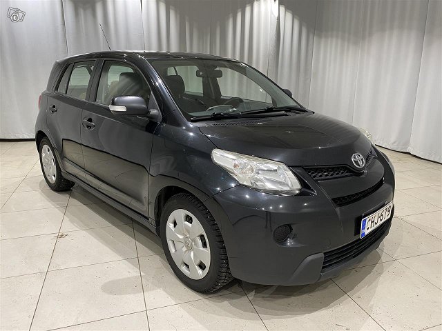 TOYOTA Urban Cruiser 5