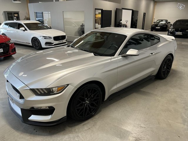 Ford Mustang 7