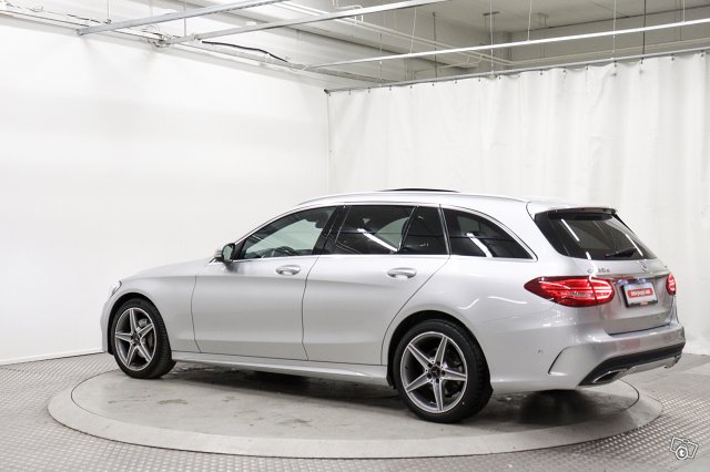 Mercedes-Benz C 7