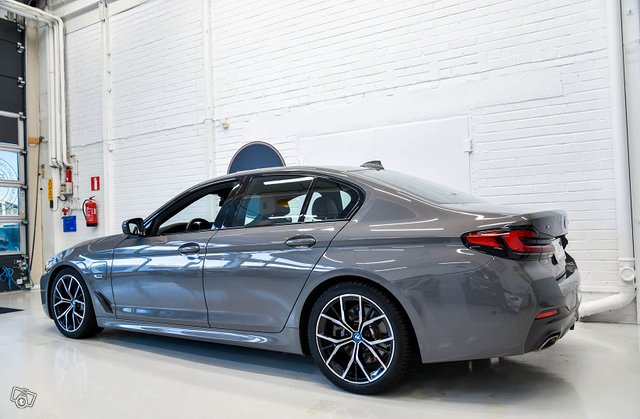 BMW 545 9
