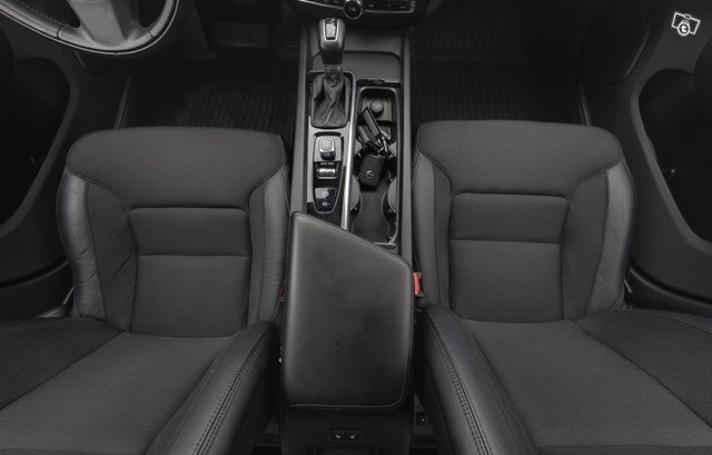 Volvo V60 10