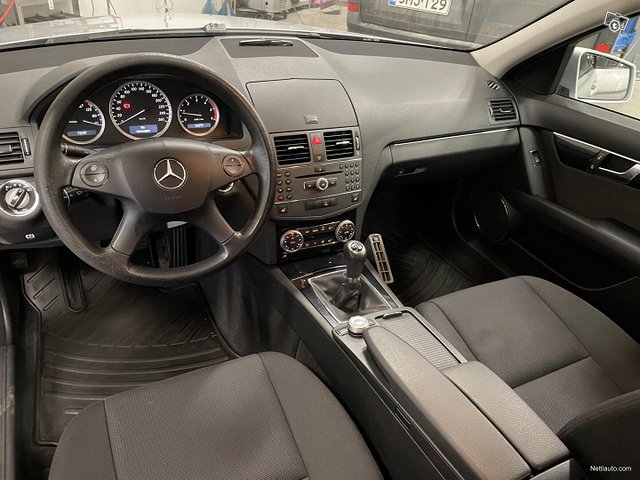 Mercedes-Benz C 11