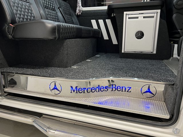 Mercedes-Benz Sprinter 13