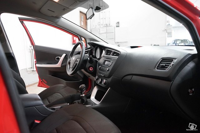 Kia Ceed 10