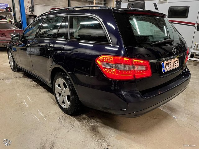 Mercedes-Benz E 5