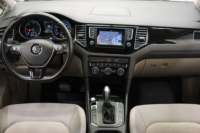 Volkswagen Golf Sportsvan 14