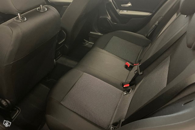 Mercedes-Benz A 12
