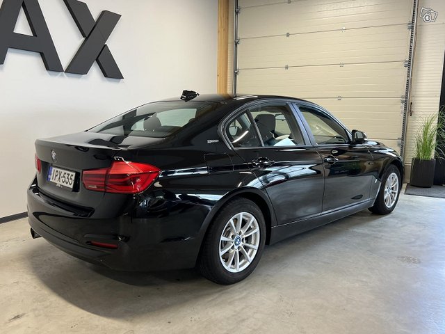 BMW 330 3