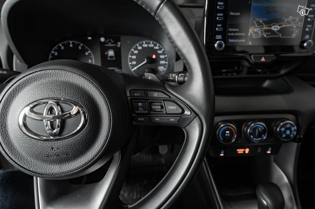 Toyota Yaris 15