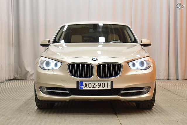 BMW 535 GRAN TURISMO 2