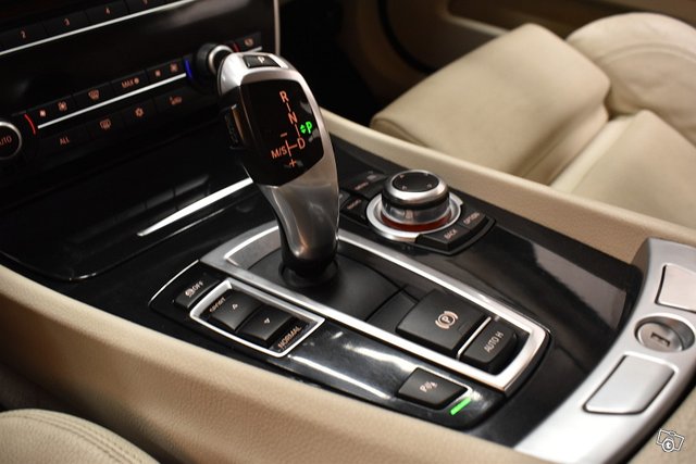 BMW 535 GRAN TURISMO 23