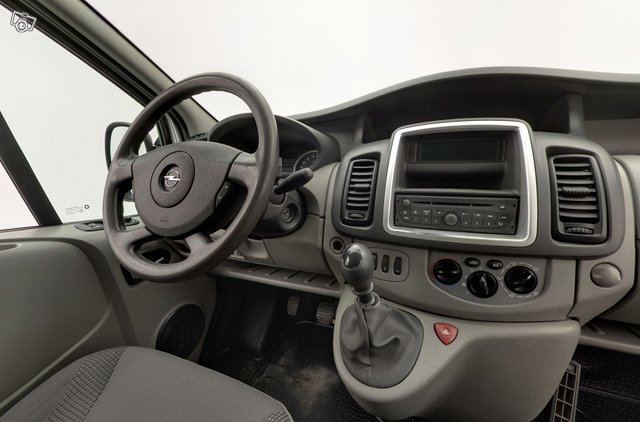 Opel Vivaro 12