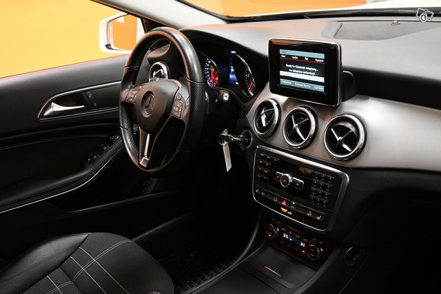 Mercedes-Benz GLA 14