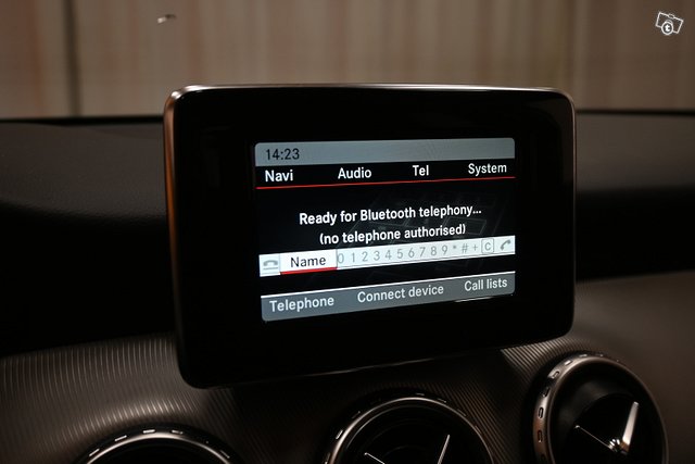 Mercedes-Benz GLA 24