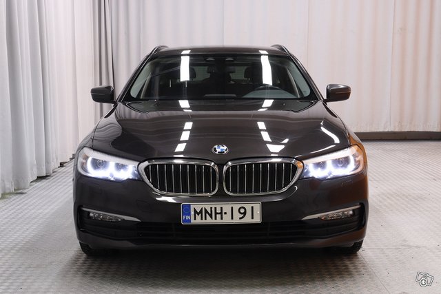 BMW 520 2