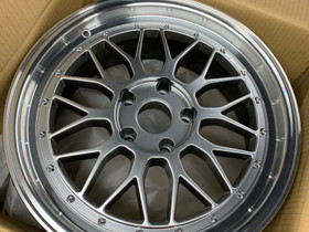 Diversen Silver 18" kevytmetallivanteet, Renkaat ja vanteet, Turku, Tori.fi Diversen Silver 18" kevytmetallivanteet, Renkaat ja vanteet, Turku, Tori.fi