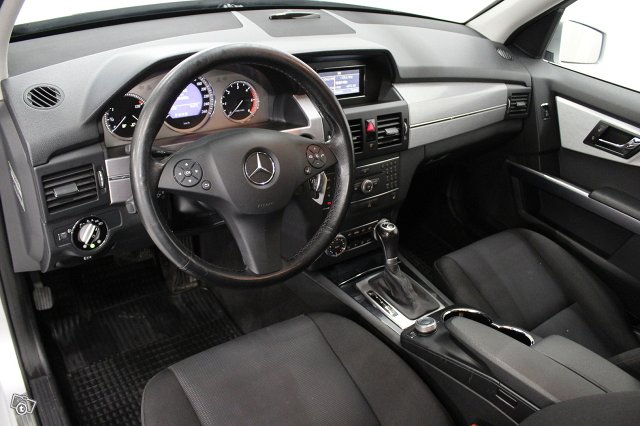 Mercedes-Benz GLK 12