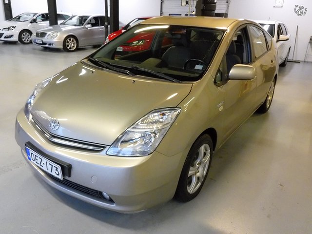 Toyota Prius 3
