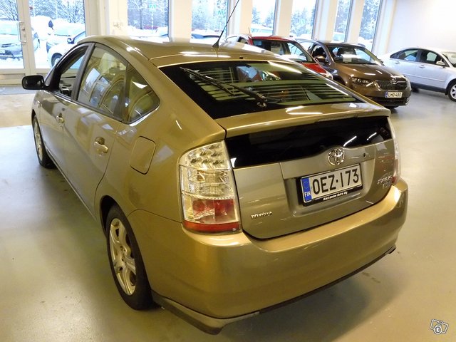 Toyota Prius 6