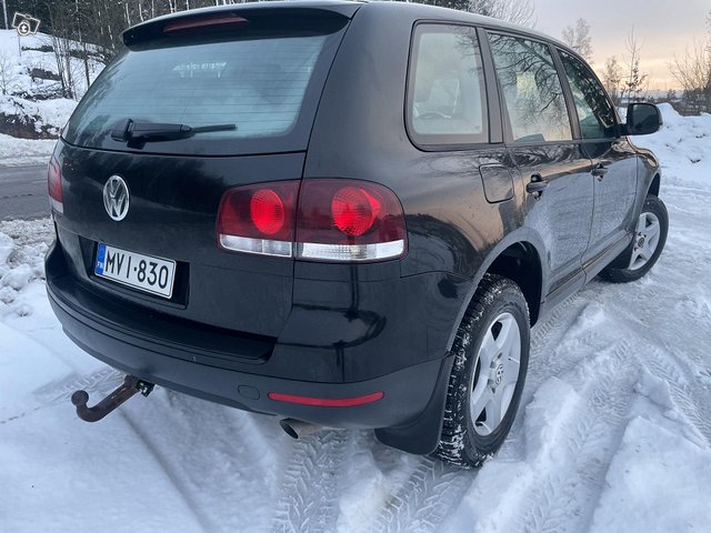 Volkswagen Touareg 5