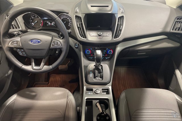 Ford Kuga 7
