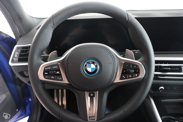 BMW 3-SARJA 18