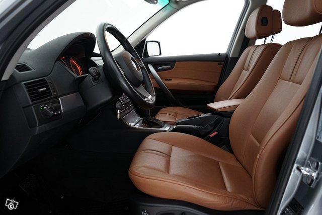 BMW X3 7