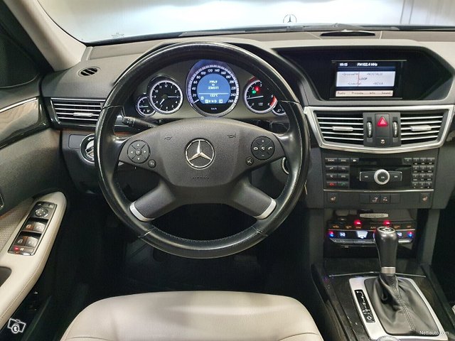 Mercedes-Benz E 13