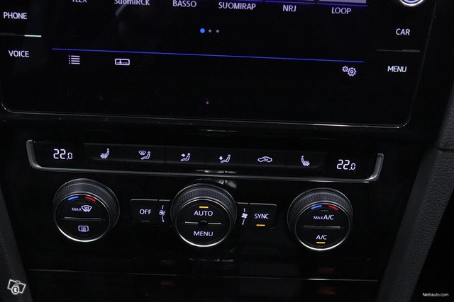 Volkswagen Golf 22