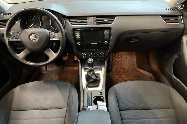 SKODA OCTAVIA 7
