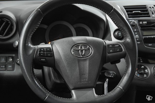 Toyota RAV4 14